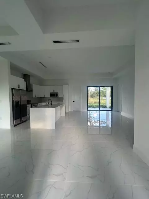 Naples, FL 34120,4682 40th ST NE