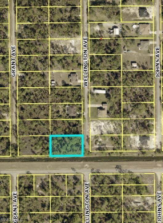 1201 Wellington AVE, Lehigh Acres, FL 33972