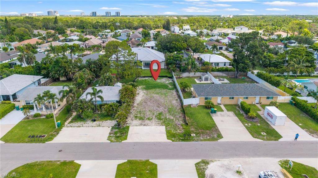 755 108th AVE N, Naples, FL 34108