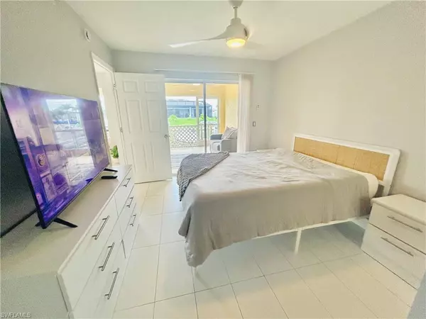 Cape Coral, FL 33914,909 SW 47th TER #102