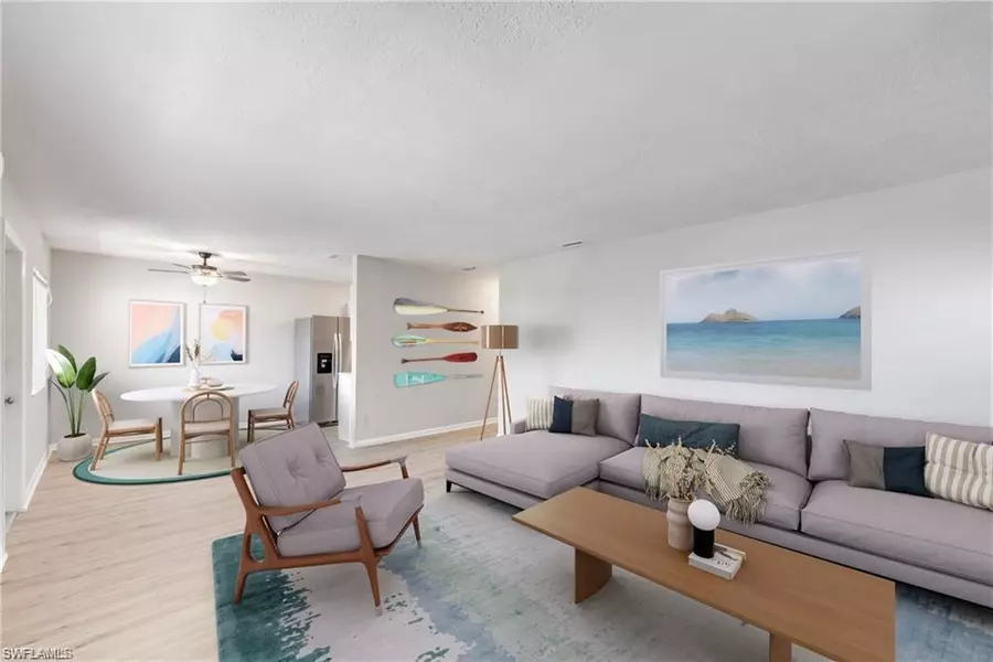 4629 Bayshore DR #J8, Naples, FL 34112