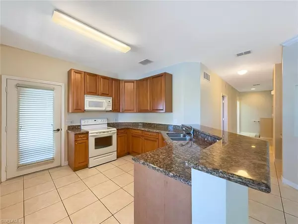 Cape Coral, FL 33909,1837 Concordia Lake CIR #1204