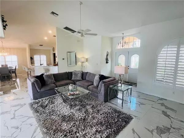 Naples, FL 34104,1031 Tivoli LN