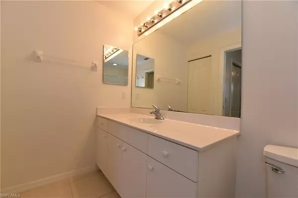 Estero, FL 33928,20011 Barletta LN #2113