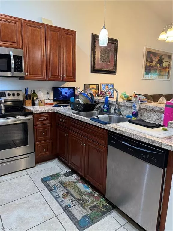 Cape Coral, FL 33990,519/521 SE 6th TER