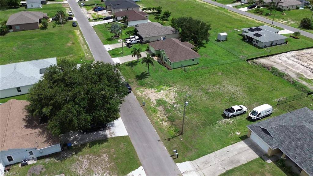 2212 NE 13th PL, Cape Coral, FL 33909