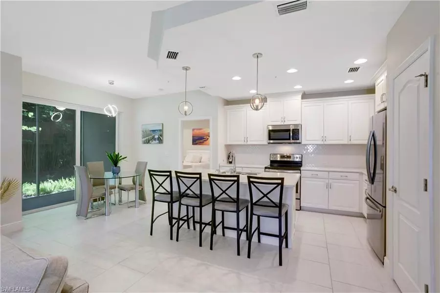 2343 Sheen LN #401, Naples, FL 34120