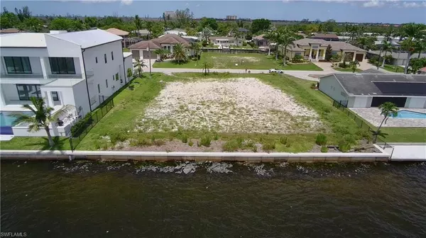 Cape Coral, FL 33914,5827 SW 1st AVE