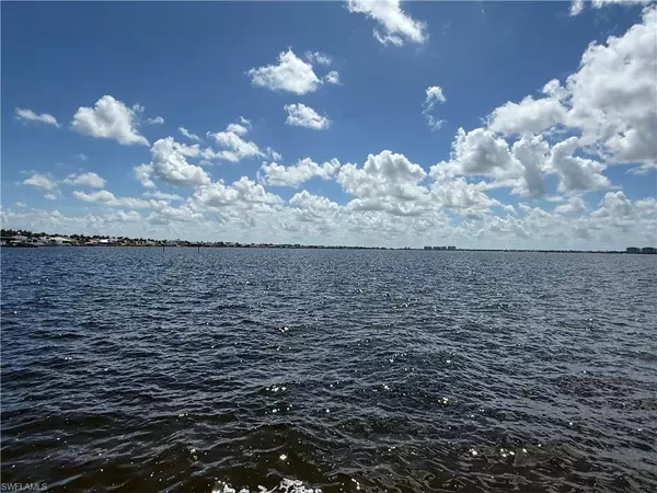 Cape Coral, FL 33914,5827 SW 1st AVE