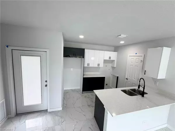 Lehigh Acres, FL 33974,842 Sentinela BLVD