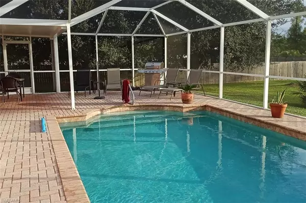 Lehigh Acres, FL 33936,902 McArthur AVE