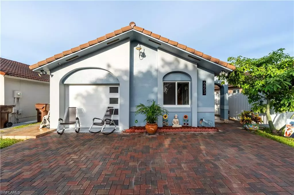 Hialeah Gardens, FL 33016,6853 W 25 CT