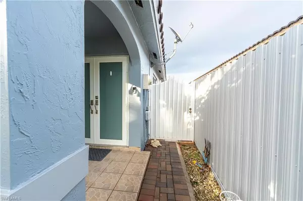 Hialeah Gardens, FL 33016,6853 W 25 CT