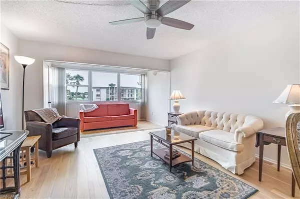 Fort Myers, FL 33907,1828 Pine Valley DR #201