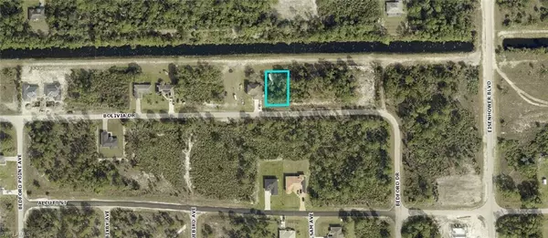 941 Bolivia DR, Lehigh Acres, FL 33974