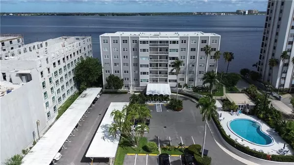 Fort Myers, FL 33901,1900 Clifford ST #301