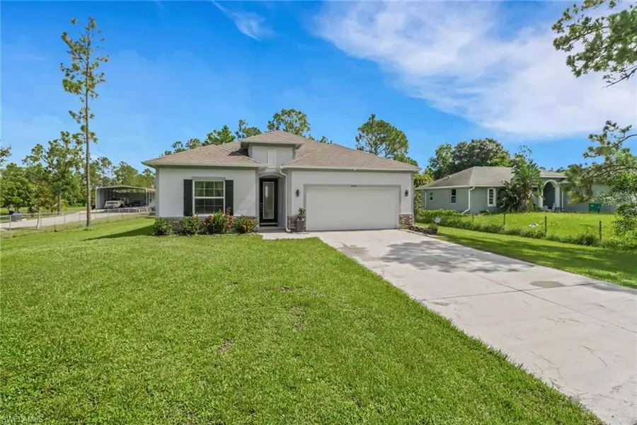 2501 54th AVE NE, Naples, FL 34120