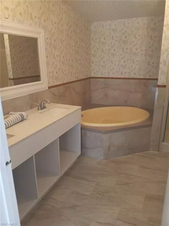 Clewiston, FL 33440,451 Bald Cypress