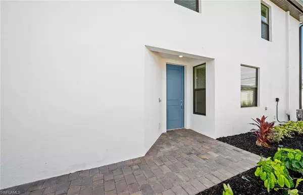 Bonita Springs, FL 34135,27836 Solis Grande DR