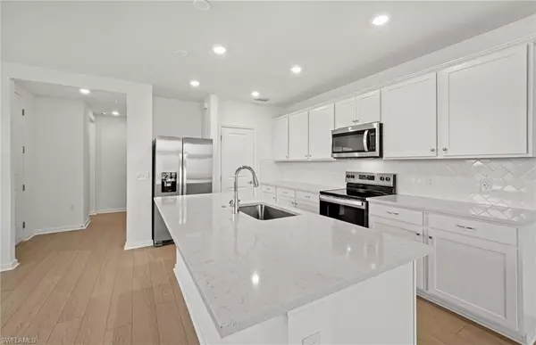 Bonita Springs, FL 34135,27836 Solis Grande DR