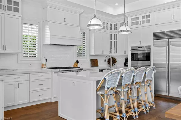 1521 Pelican AVE, Naples, FL 34102