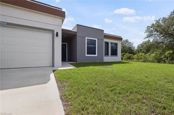 Lehigh Acres, FL 33972,1836 Jacinto AVE