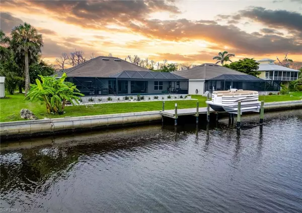Port Charlotte, FL 33953,13045 Irwin DR