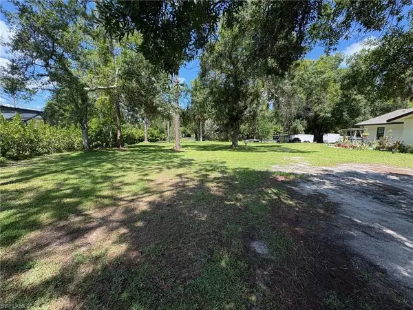 North Fort Myers, FL 33917,18371 Durrance RD