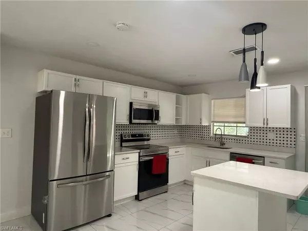 Lehigh Acres, FL 33936,340 Grovewood AVE S