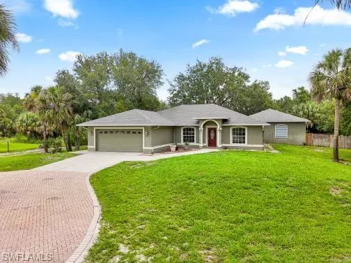 141 18th AVE NE, Naples, FL 34120