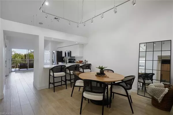 Bonita Springs, FL 34134,28871 Bermuda Lago CT #304