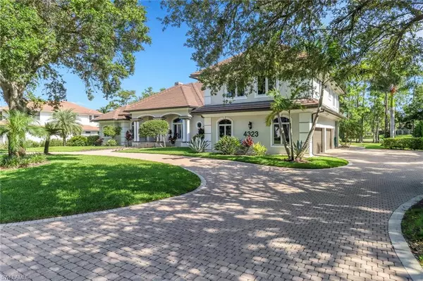Naples, FL 34119,4323 Silver Fox DR