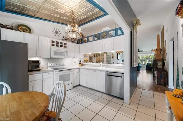 Naples, FL 34112,3515 Antarctic CIR #2408