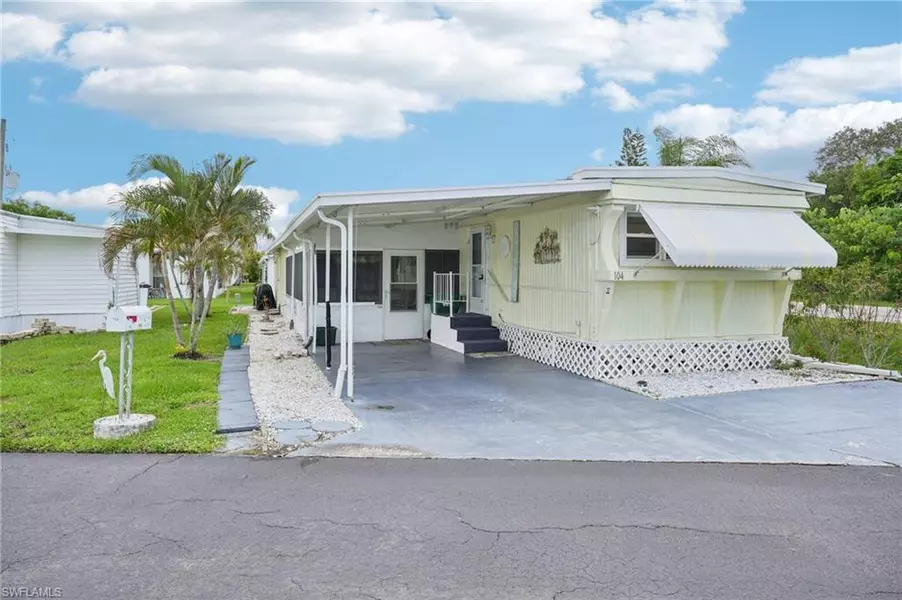 104 Willow LN #30, Naples, FL 34114