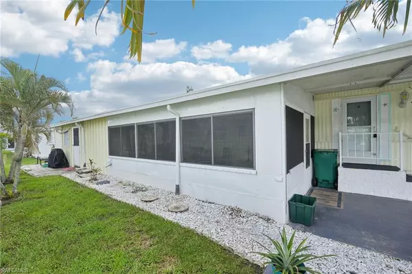 Naples, FL 34114,104 Willow LN #30