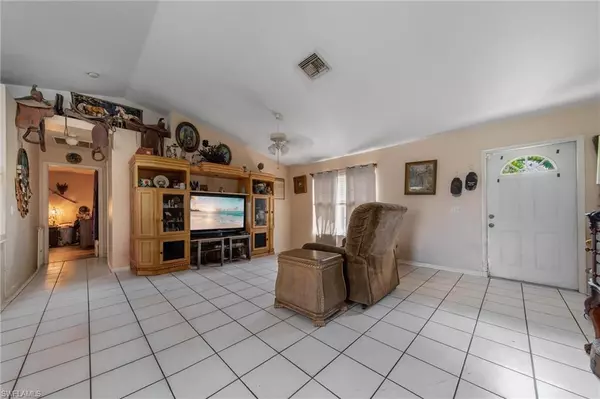 Fort Myers, FL 33913,718 Fargo DR