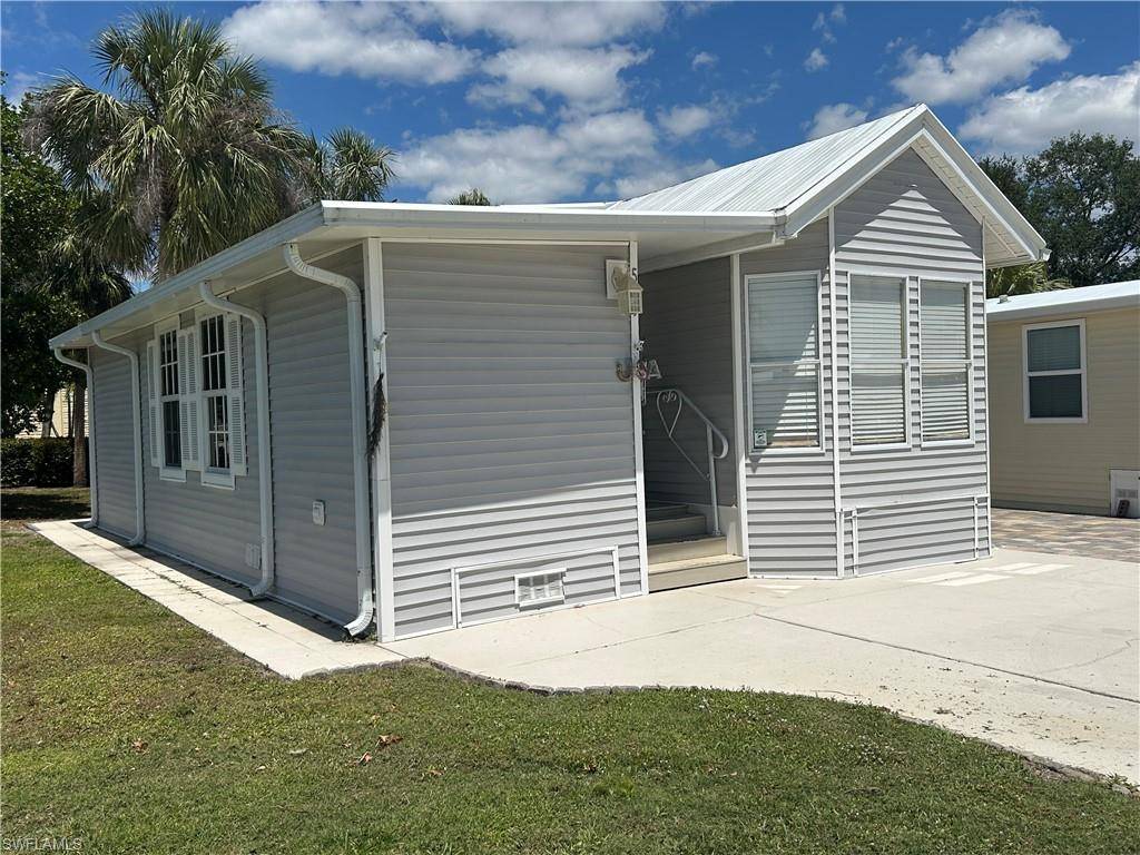 Naples, FL 34114,569 Bass LN #569