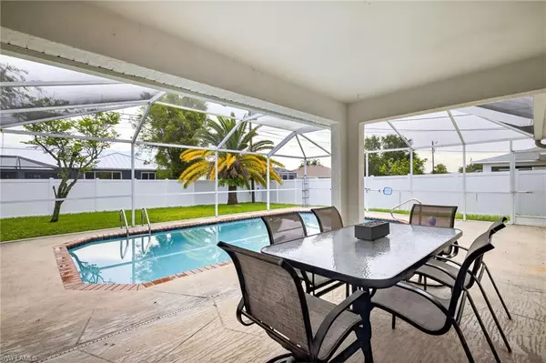 Cape Coral, FL 33990,309 SE 15th ST