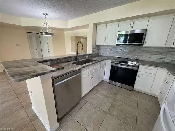 Naples, FL 34104,Address not disclosed