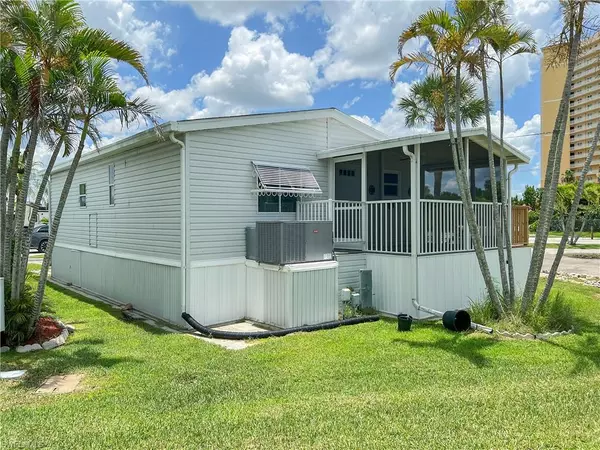 Fort Myers, FL 33908,19681 Summerlin RD #444
