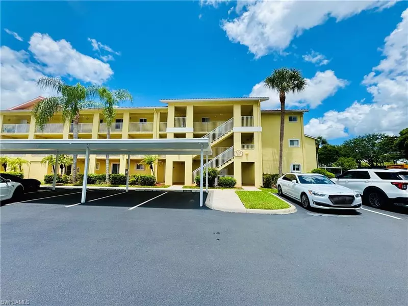 8244 Key Royal CIR #633, Naples, FL 34119