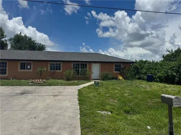 Lehigh Acres, FL 33973,743 Ivan AVE S
