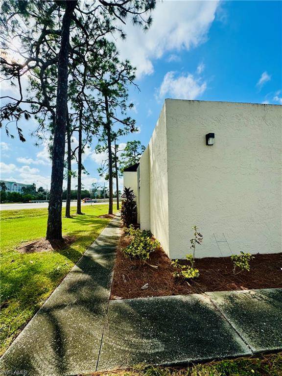 Fort Myers, FL 33919,Address not disclosed