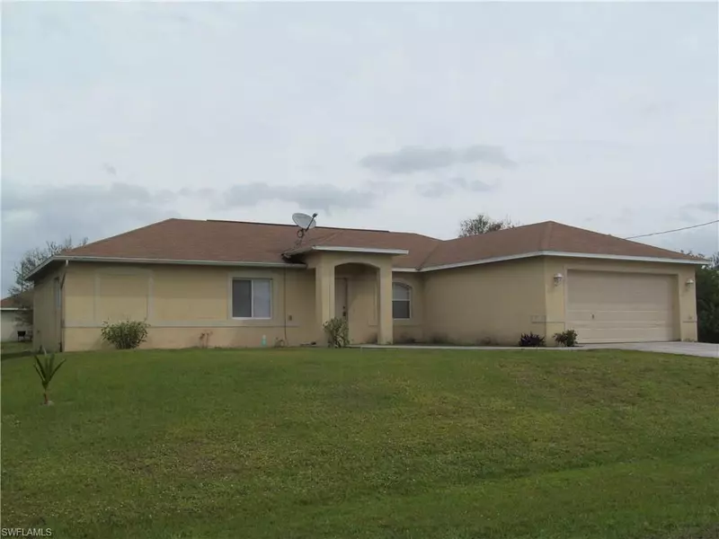 335 Pinehurst AVE, Lehigh Acres, FL 33974
