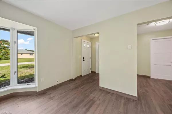 Naples, FL 34103,4656 Capri DR