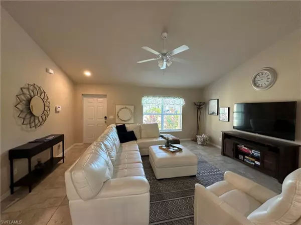 Cape Coral, FL 33990,2202 SE 8th ST