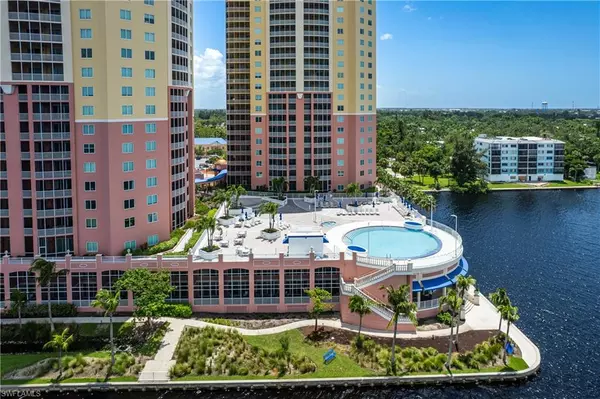 Fort Myers, FL 33916,2743 1st ST #2402