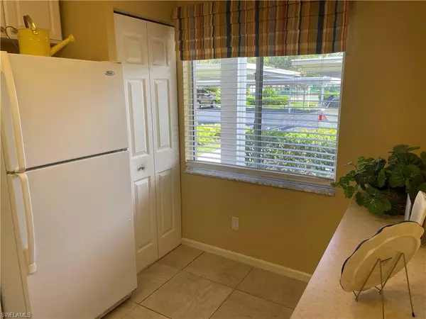 Naples, FL 34112,5970 Amherst DR #C103
