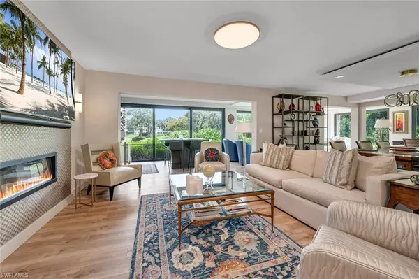 Naples, FL 34108,5950 Pelican Bay BLVD #111