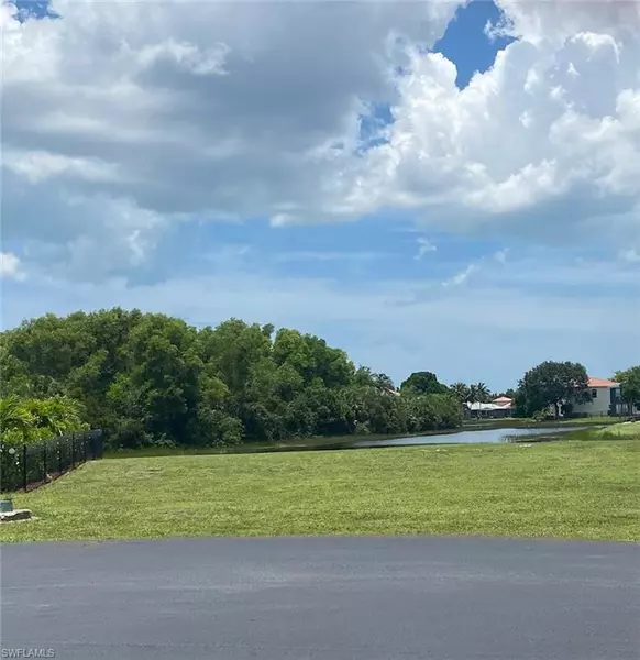 9958 Springlake CIR, Estero, FL 33928